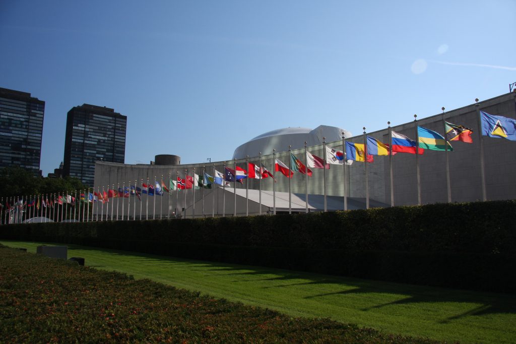 UN_General_Assembly_bldg_flags